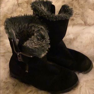 Flat Suede furry boots!